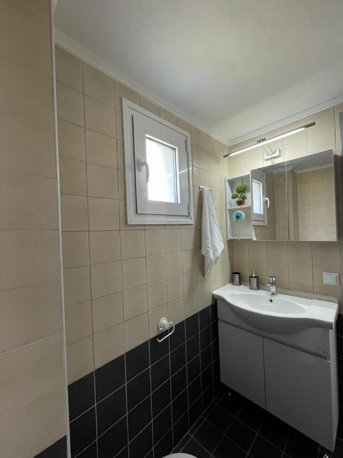 The Breeze & Sunlight Apartment Vrasna Exterior photo