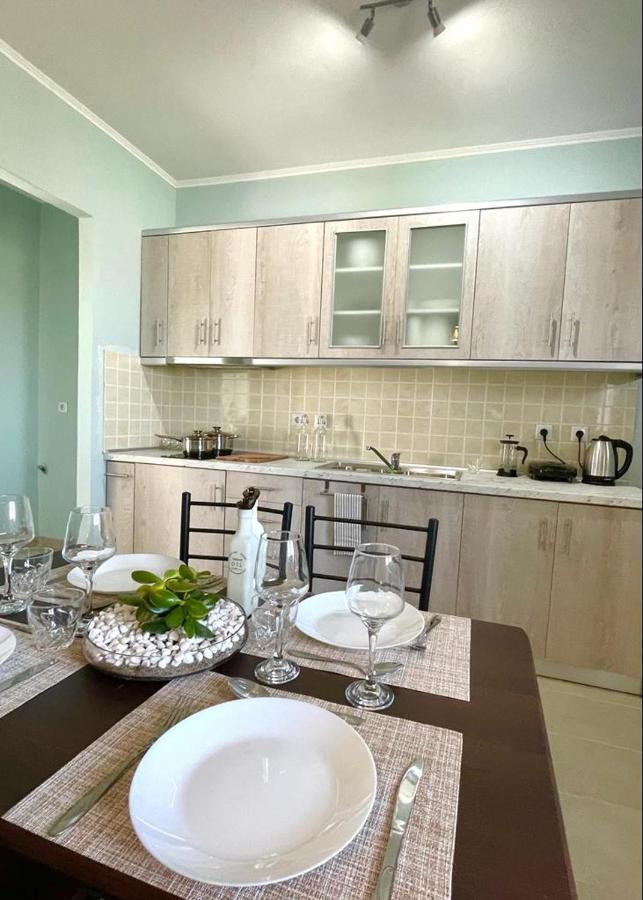 The Breeze & Sunlight Apartment Vrasna Exterior photo